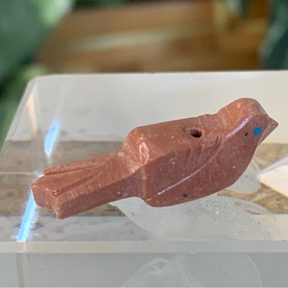 Zuni Style Bird Fetish Bead Drilled Pink Stone Native American Animal Carving 1" - Picture 4 of 13